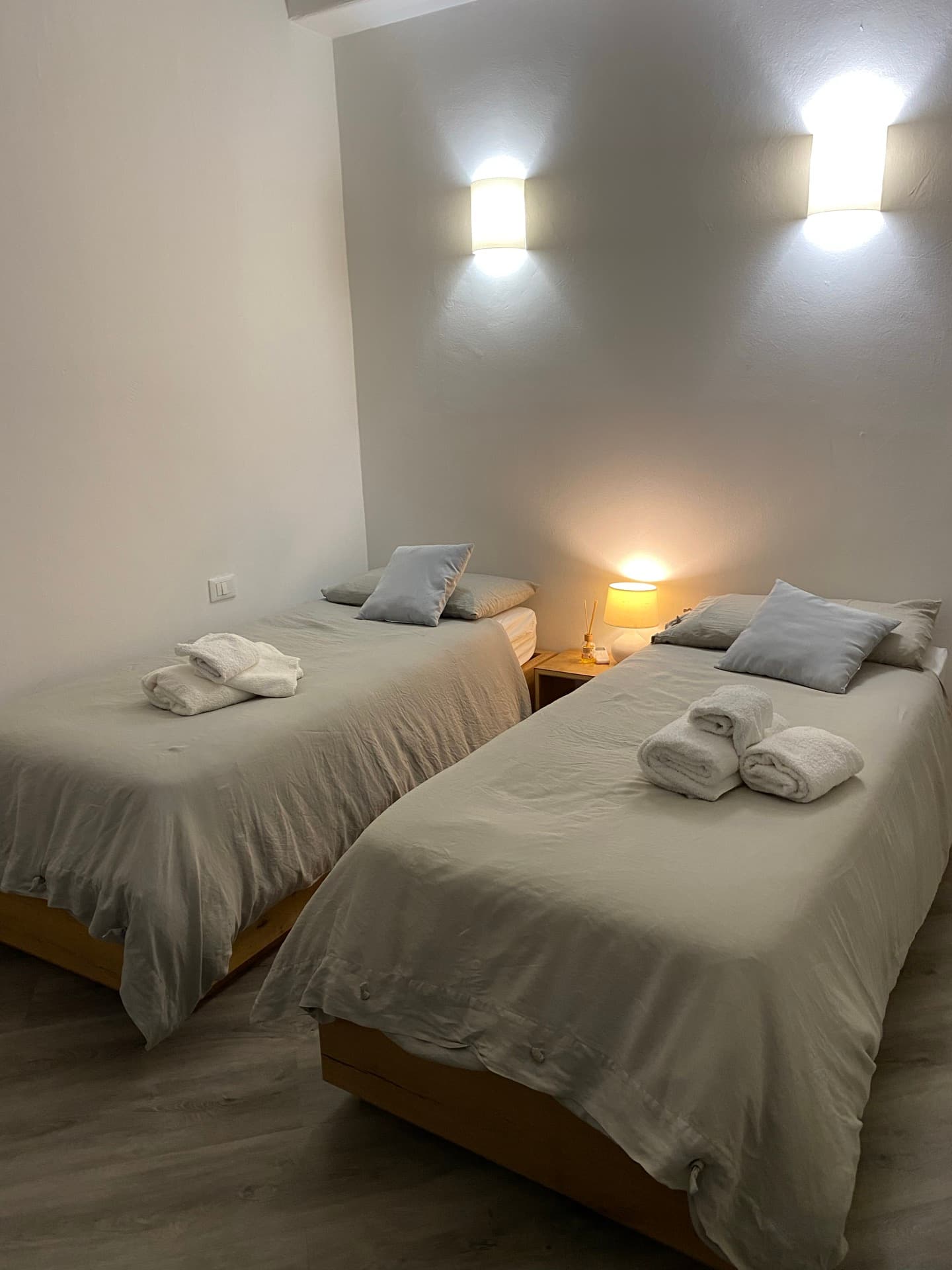 Twin bedroom